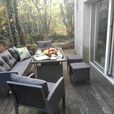 Zalesie Retreat Apartment *
