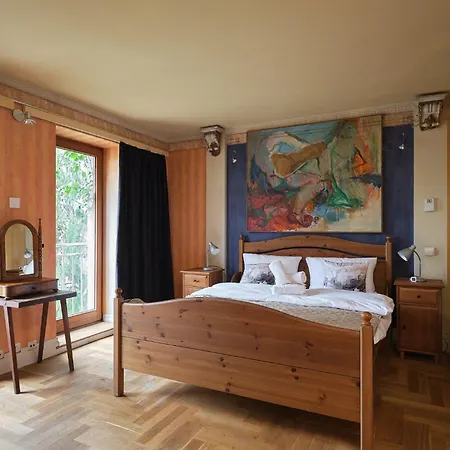 Zalesie Retreat Apartment